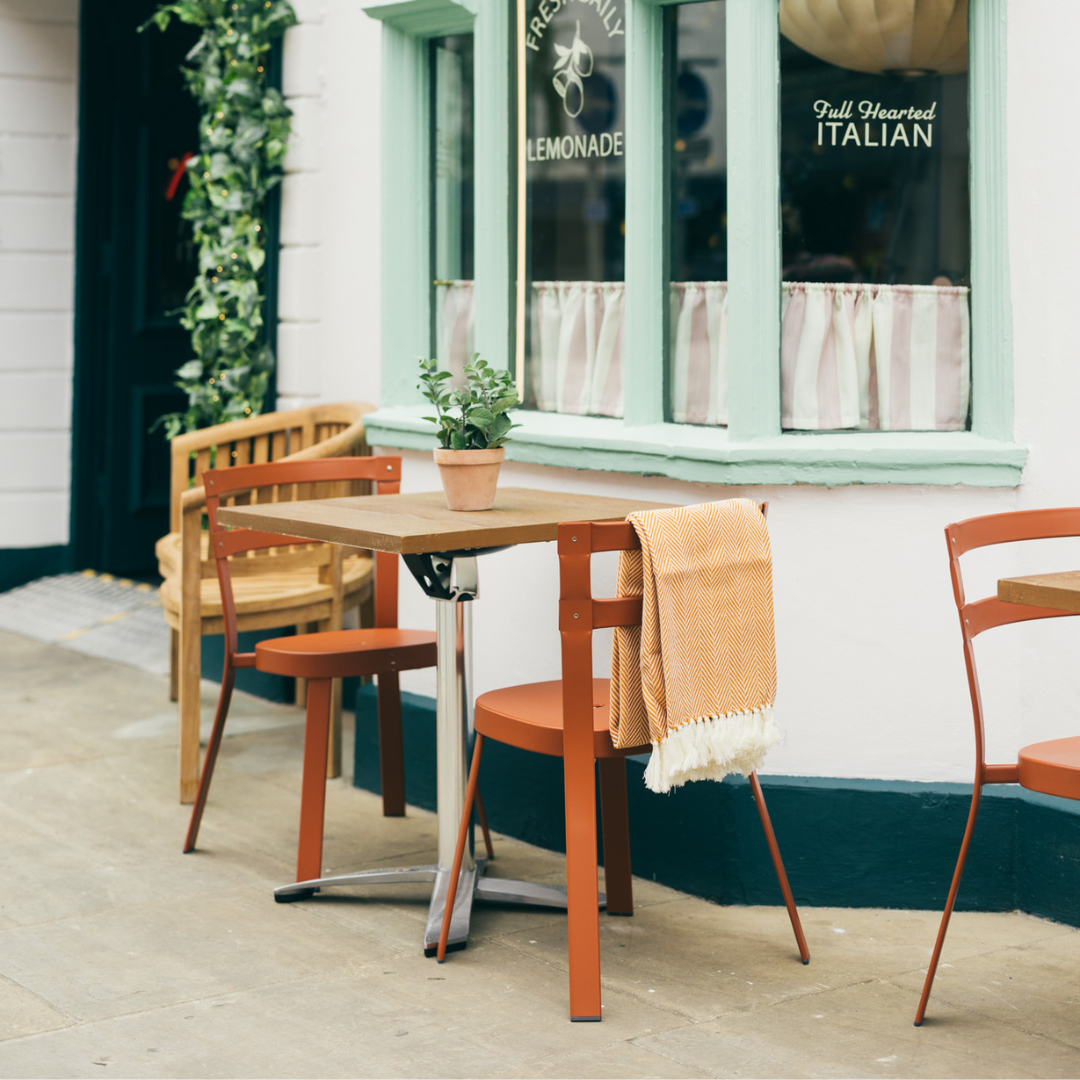 Outdoor Dining in ASK Italian Horsham 